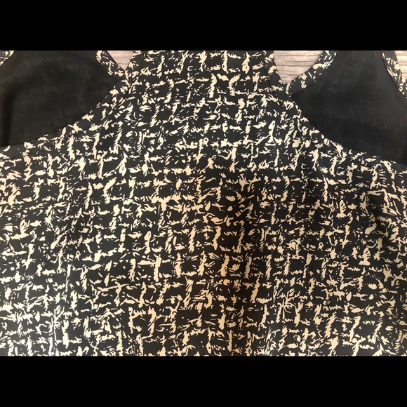 Black and gold sleeveless dress - Picture 3 of 4